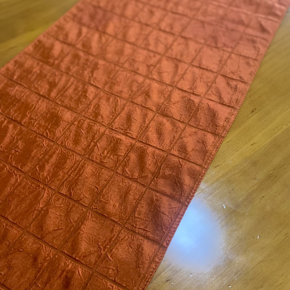 14 x 90. Rust reversible table runner. - Picture 2 of 4